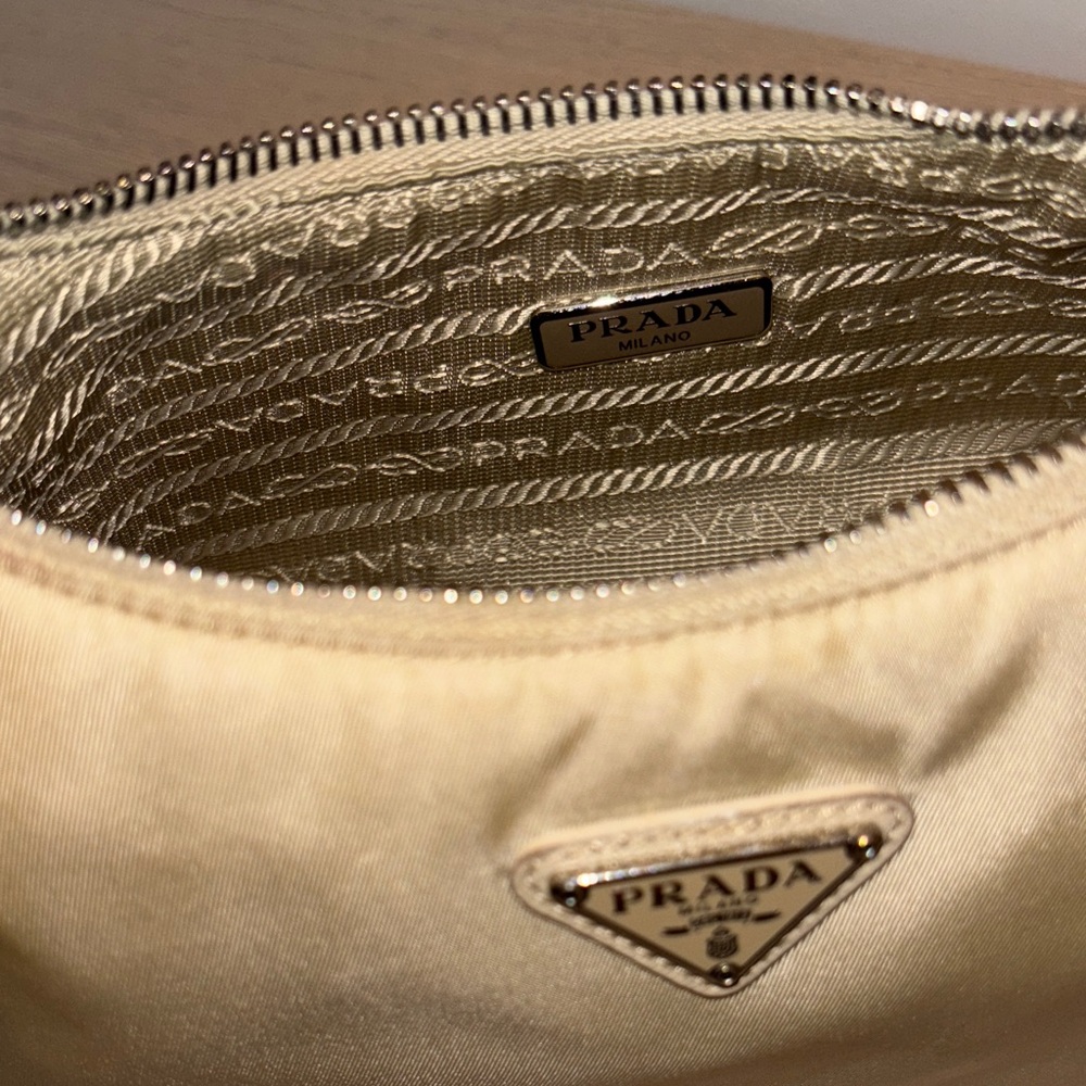 Prada Re-Edition 2005 Re-Nylon bag Beige - Picture 5 of 7
